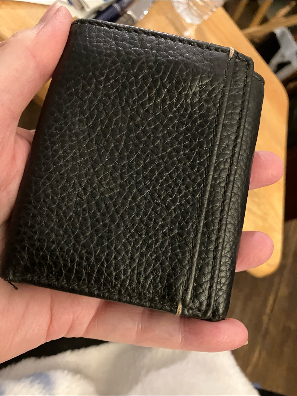 Relic men's Black Leather Bi-Fold Card & ID Wallet